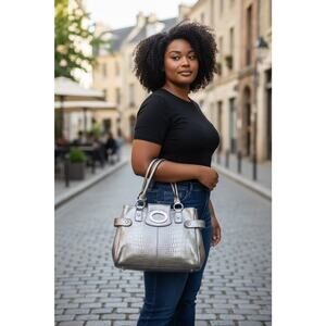 Vintage Payless Store Brand Silver Shoulder Bag